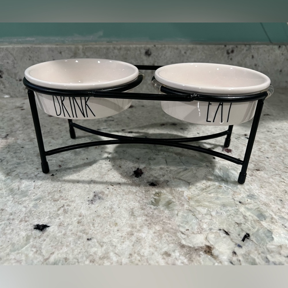 Raw Dunn dog bowls with stand